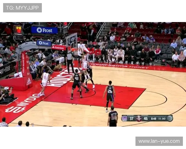 火箭队对阵国王队精彩文字直播全程回顾与赛况分析